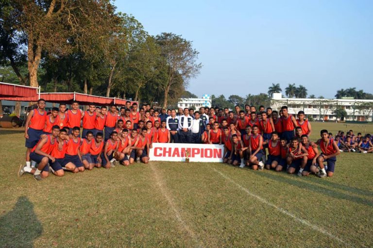 আন্তঃহাউস ক্রসকান্ট্রি রেসে হুনাইন হাউস চ্যাম্পিয়ন
