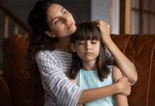 বয়স অনুযায়ী শিশুকে যৌন শিক্ষা দিচ্ছেন তো?