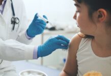 শিশুদের টাইফয়েড টিকা ও স্বাস্থ্যঝুঁকি বিষয়ে জানুন