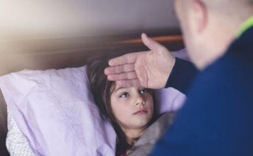 শিশুর ঠাণ্ডা-কাশি যেভাবে মোকাবিলা করবেন শিশুদের যত্ন